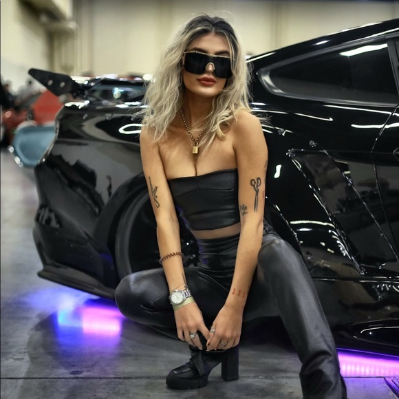 Meet your Posher: HIPETHREADZ - Picture 3 of 7